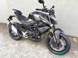 2025 CFMOTO
                450NK 