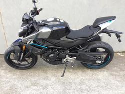 2025 CFMOTO
                450NK 