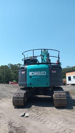 Kobelco SK225