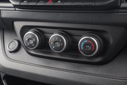 2023 Renault
                Trafic Pro