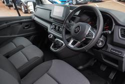 2023 Renault
                Trafic Pro