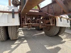 1981 CUSTOM BUILT 12M Tri/A Log Trailer