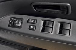 2024 Mitsubishi ASX ES
