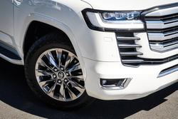 2021 Toyota LANDCRUISER Sahara ZX