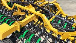 0 Serafin Ultisow S18/S20 BI FOLD SINGLE DISC AIR SEEDER NEW YELLOW