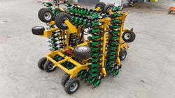 0 SERAFIN ULTISOW S18/S20 BI FOLD SINGLE DISC AIR SEEDER NEW YELLOW