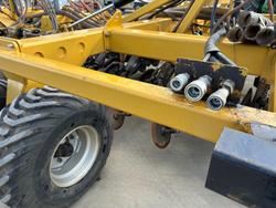 0 Serafin Ultisow S50 62 SINGLE DISC SEEDER BAR USED Yellow