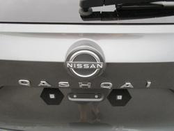 2023 Nissan
                QASHQAI Ti