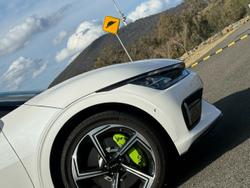 2023 Kia
                EV6 GT