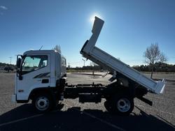 2023 Hyundai Mighty EX4/6 Tipper WHITE