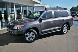 2013 TOYOTA
LANDCRUISER SAHARA (4x4)
