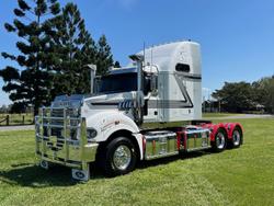 Mack Super Liner
