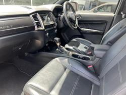 2020 Ford
Everest Titanium