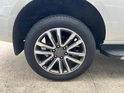 2020 Ford
Everest Titanium