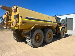 2010 Caterpillar 740