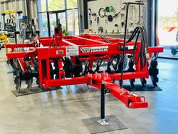 0 SERAFIN ECO TANDEM 28 PLATE DISC PLOUGH NEW RED