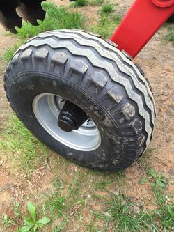 0 SERAFIN ECO TANDEM 28 PLATE DISC PLOUGH NEW RED