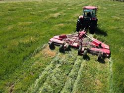 0 Tatu Rc2 4500 Heavy Duty Trailing Folding Slasher RED