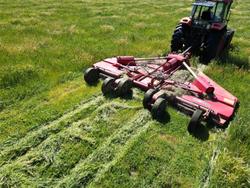 0 Tatu Rc2 4500 Heavy Duty Trailing Folding Slasher RED