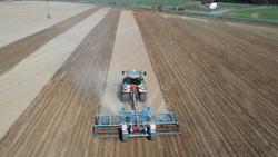 0 FARMET KOMPACTOMAT K 600 PS PRE SOWING CULTIVATOR RED