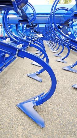 0 FARMET KOMPACTOMAT K 600 PS PRE SOWING CULTIVATOR RED