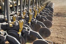0 SERAFIN ULTISOW TLS DOUBLE DISC SEEDER BAR NEW YELLOW