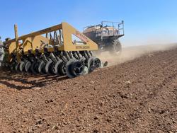 0 SERAFIN ULTISOW STPL LINKAGE BAR AIR SEEDER NEW YELLOW