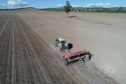 0 SEMEATO TDNG 420 DOUBLE DISC SEEDER NEW RED