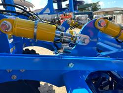 2024 Farmet Softer 8Ps Trailing Linkage Speed Disc +V Roller Ex Demo BLUE