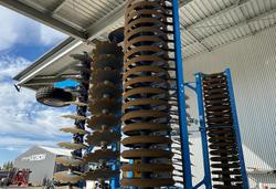 0 2024 FARMET SOFTER 8PS TRAILING SPEED DISC +V ROLLER EX DEMO BLUE