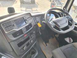 2023 Iveco S-Way AS700 WHITE