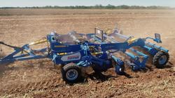 2023 FARMET DIGGER 4P FERT + COMPACT HALF CARRIED DEEP RIPPER DEMO BLUE