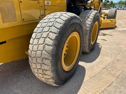 2011 Caterpillar
                140M2 Awd 