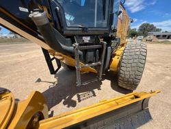 2011 Caterpillar
                140M2 Awd 