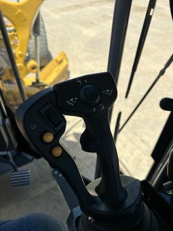 2011 Caterpillar
                140M2 Awd 