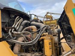 2005 Caterpillar 725