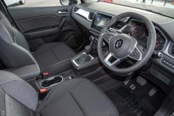 2023 Renault
                Captur Zen