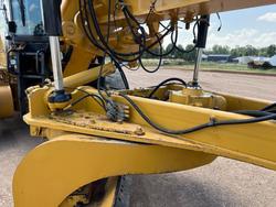 2011 Caterpillar
                16M 