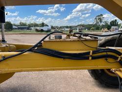 2011 Caterpillar
                16M 
