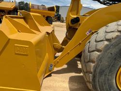 2011 Caterpillar
                966K 