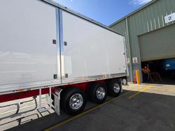 2016 Maxitrans St3 22 Pallet Slide A Side (3 Door)