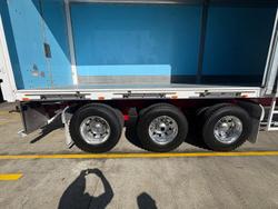2016 Maxitrans St3 22 Pallet Slide A Side (3 Door)