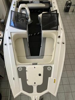 2024 QUINTREX 550 Freestyler