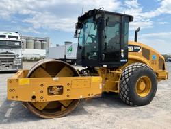 2017 Caterpillar Cs56b