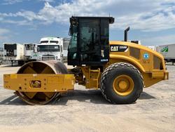 2017 Caterpillar Cs56b