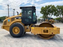 2017 Caterpillar Cs56b