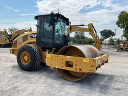 2017 Caterpillar Cs56b