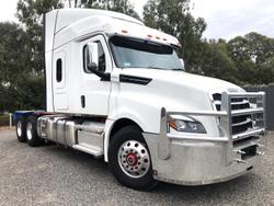 2023 Freightliner Cascadia 126 White