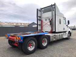 2023 Freightliner Cascadia 126 White