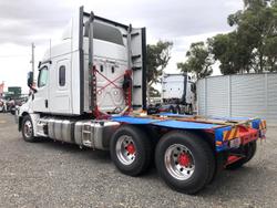2023 Freightliner Cascadia 126 White